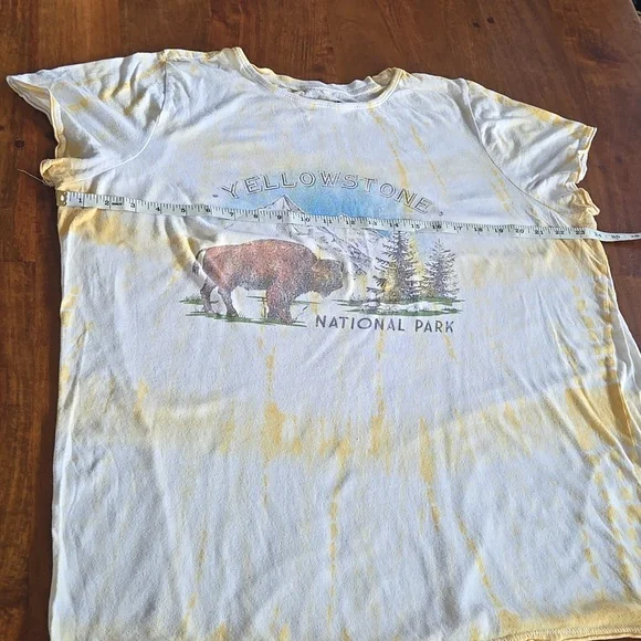 Torrid Yellowstone National Park Yellow Tie-Dye Graphic T-shirt Size 1X - Picture 2 of 9